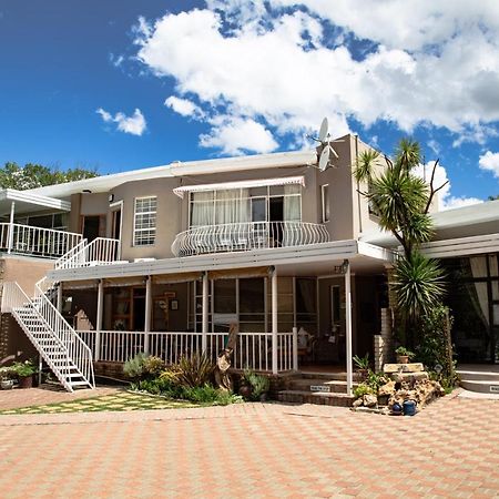 Woodpecker Guesthouse Ficksburg Exterior photo
